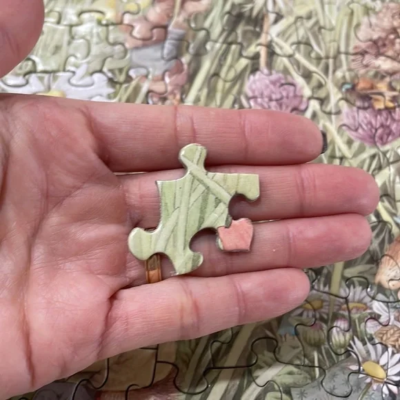 Flower field with springtime animals 500 piece puzzle, Springbok by Hallmark - Picture 7 of 9